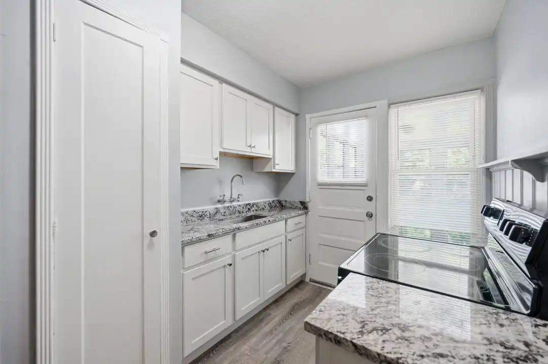 253 E 250th St – photo 1