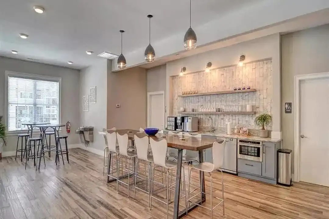 The Park at Three Oaks Apartments – photo 1