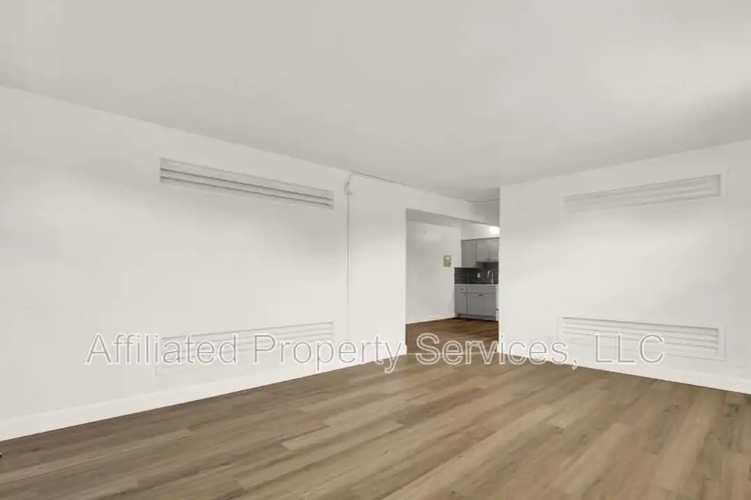 2701 Avenue E unit 15 - View 6