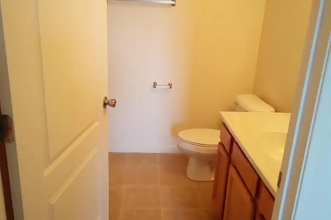 1825 WICHMAN Ln - View 4