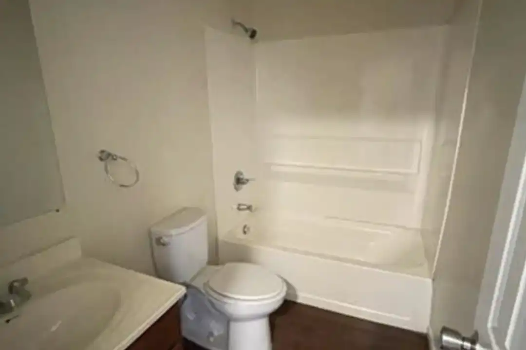 757 Ridgeway Ave unit 103 - View 6
