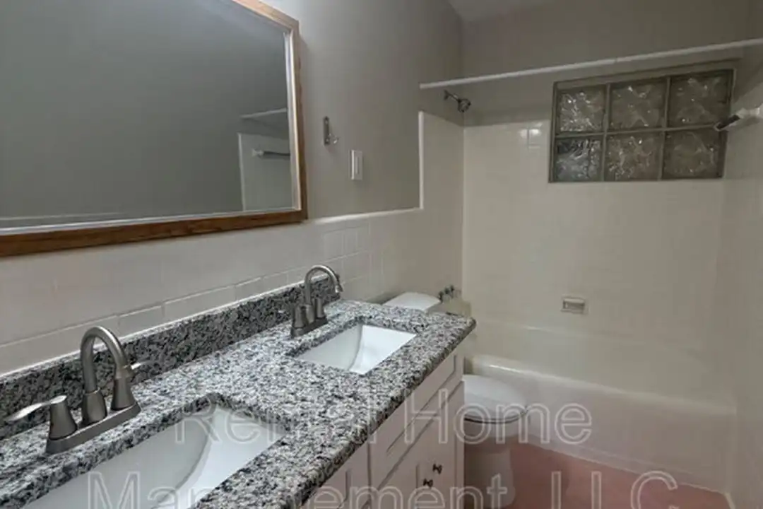 503 Shannon Rd – pohled 6