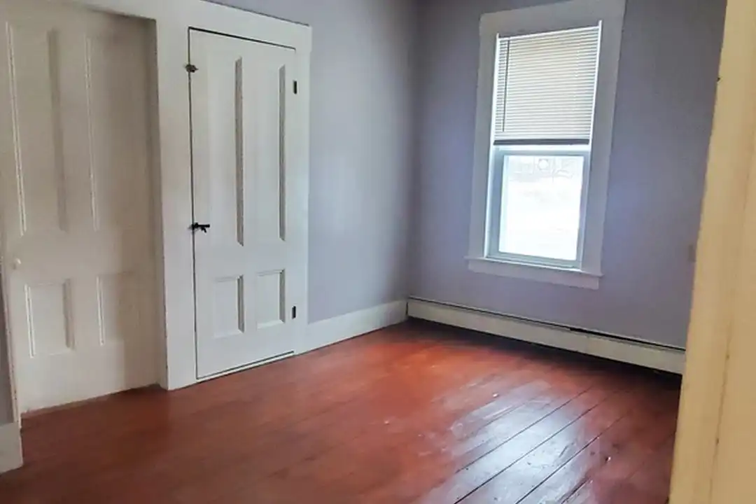 300 Lake St - View 3