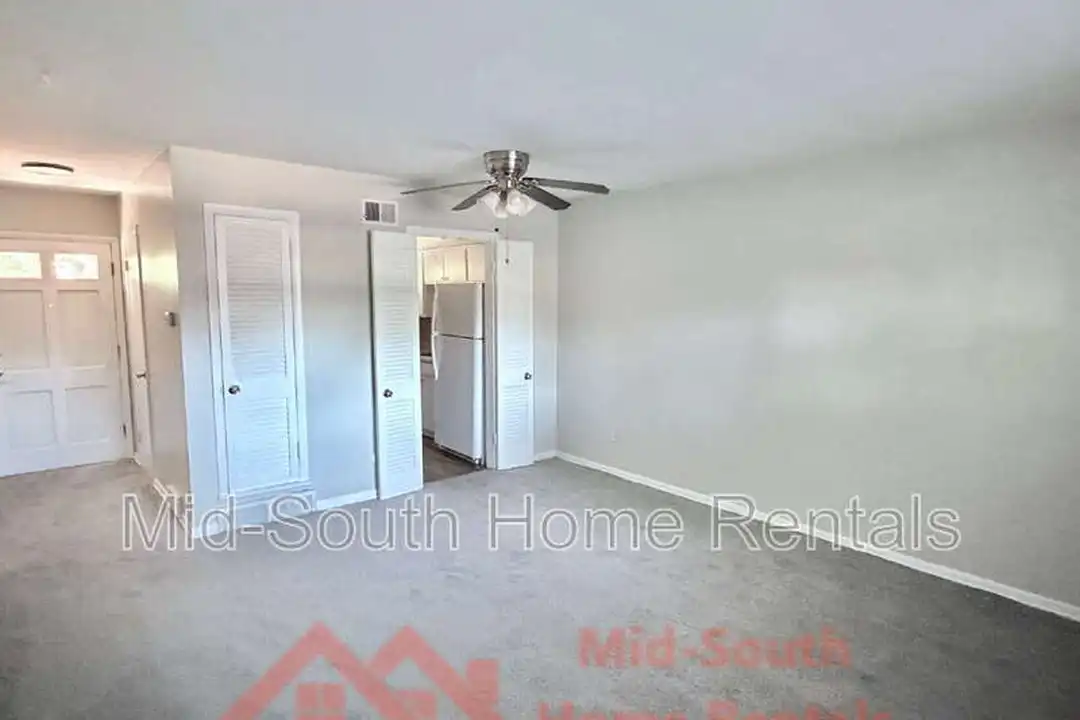25 N Idlewild St unit 10 - Widok 4