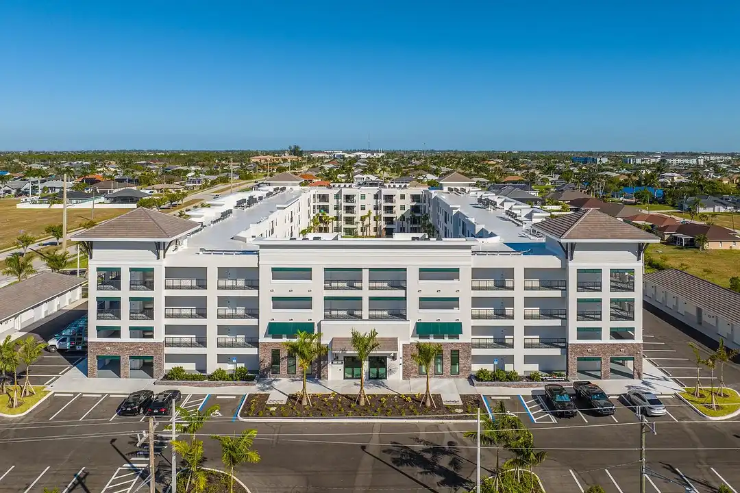 Apartment in Cape Coral - View 2