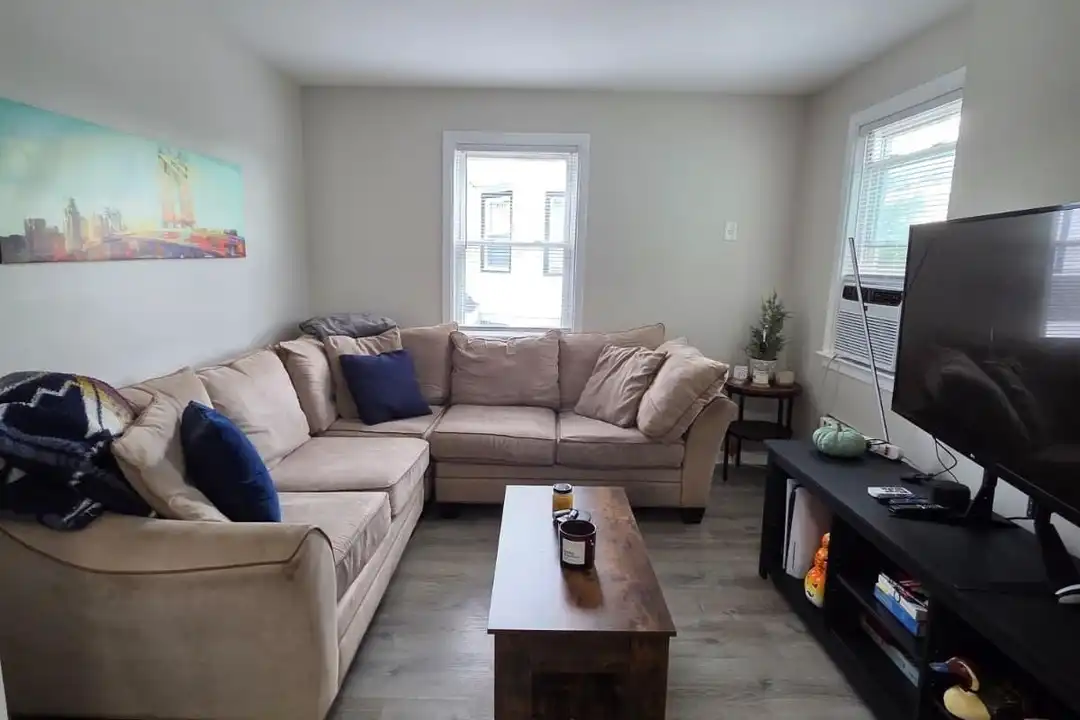166 Carmita Ave #2 - View 5