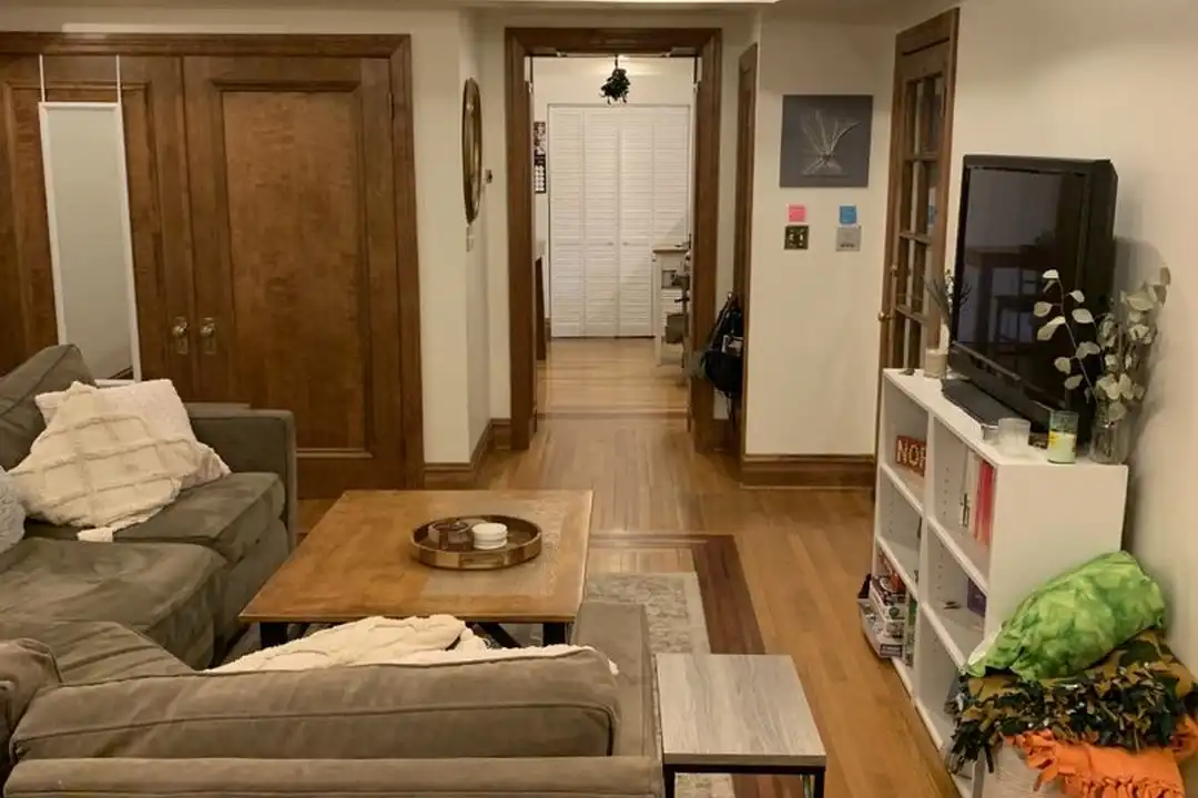 Apartment in Chicago - View 5