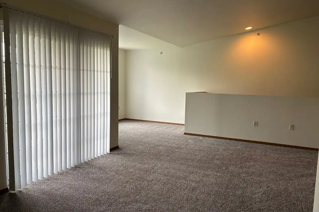 Ashbury Apartments-Appleton – photo 1 of 61