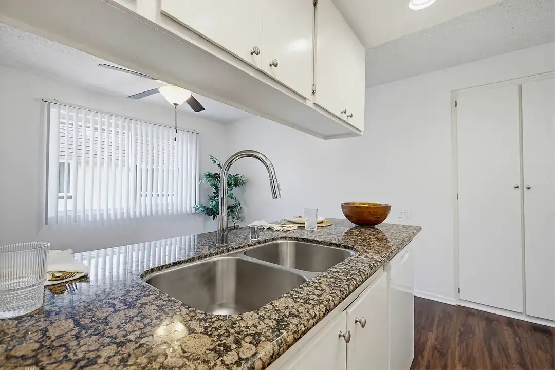 Sandpiper Apartments - View 6