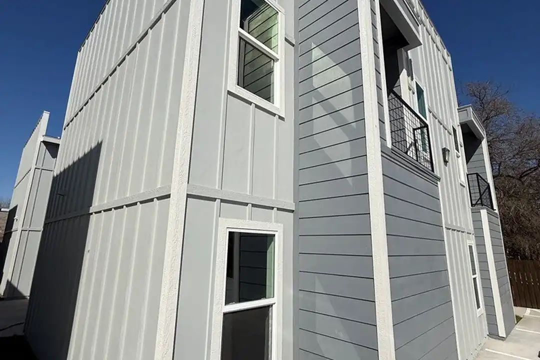 475 Jefferson St - View 2