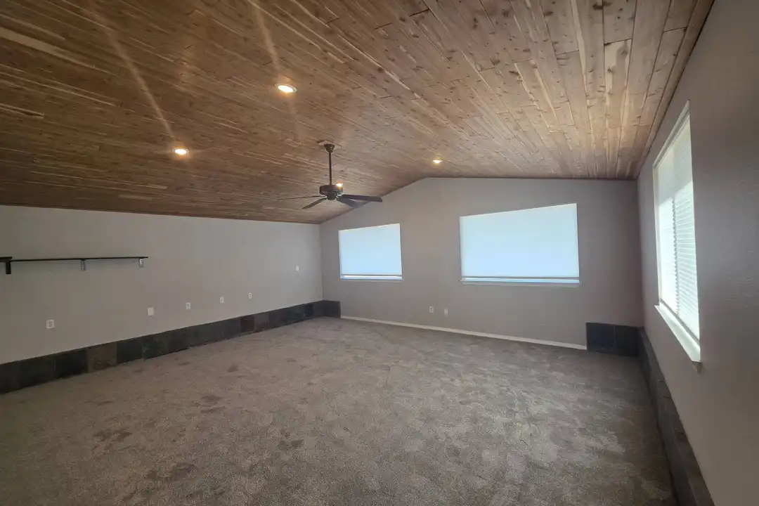 7113 W Arrowhead Ave - View 4