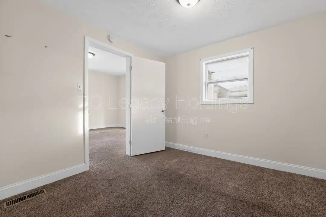 388 Broaddus Ave unit B - View 5