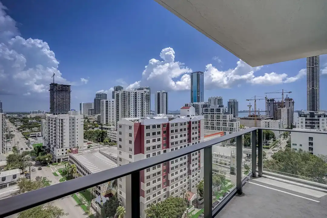 Urban 22 - View 5
