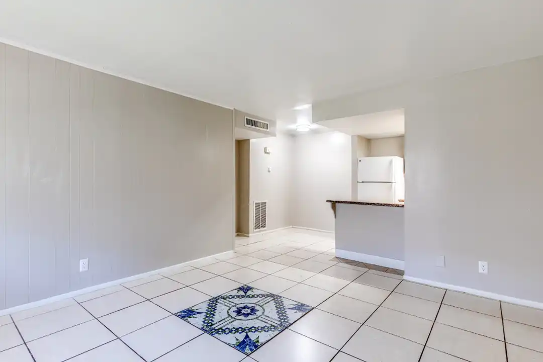 3000 MacArthur Dr - View 3