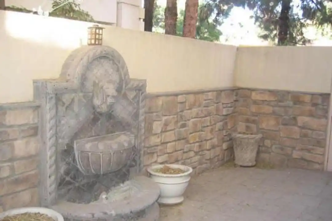Apartment in Scottsdale - View 4