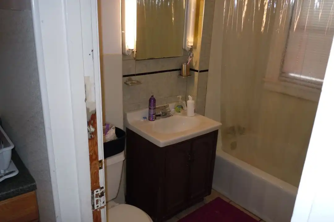 1078 11th Ave SE unit 1 – pohled 3