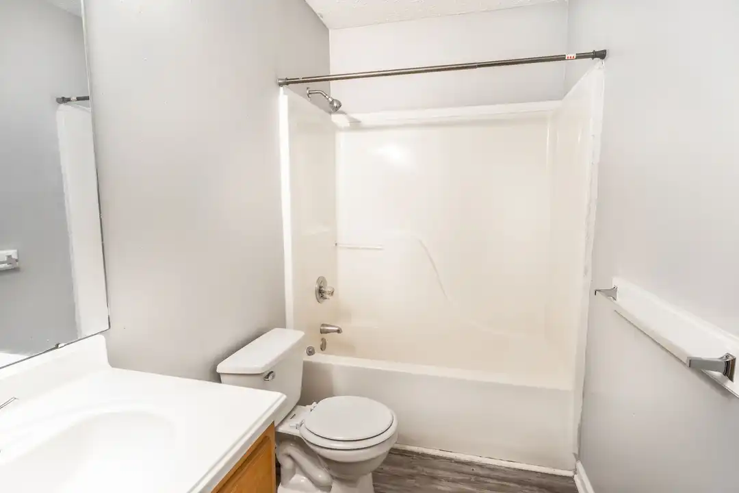 167 Nisbet Lake Rd unit Col 167-C - View 3