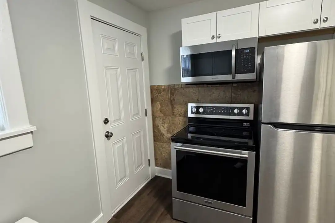 542 Fatherland St unit Unit 1 - View 4