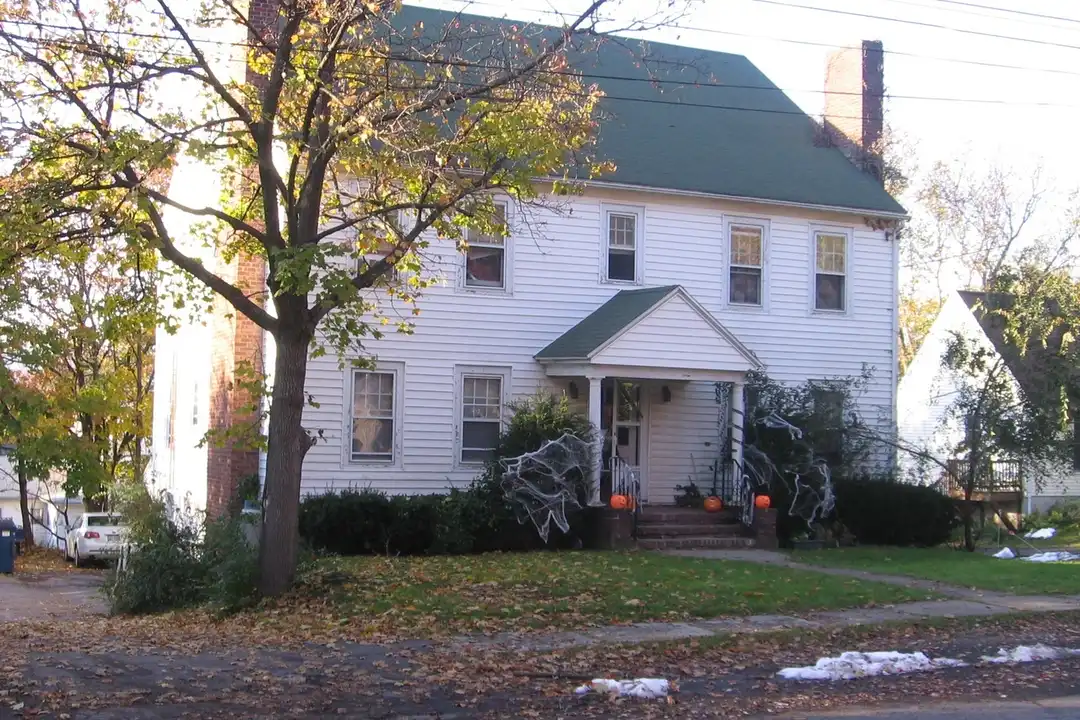 9 Ridge Rd unit 4 – photo 1 of 8
