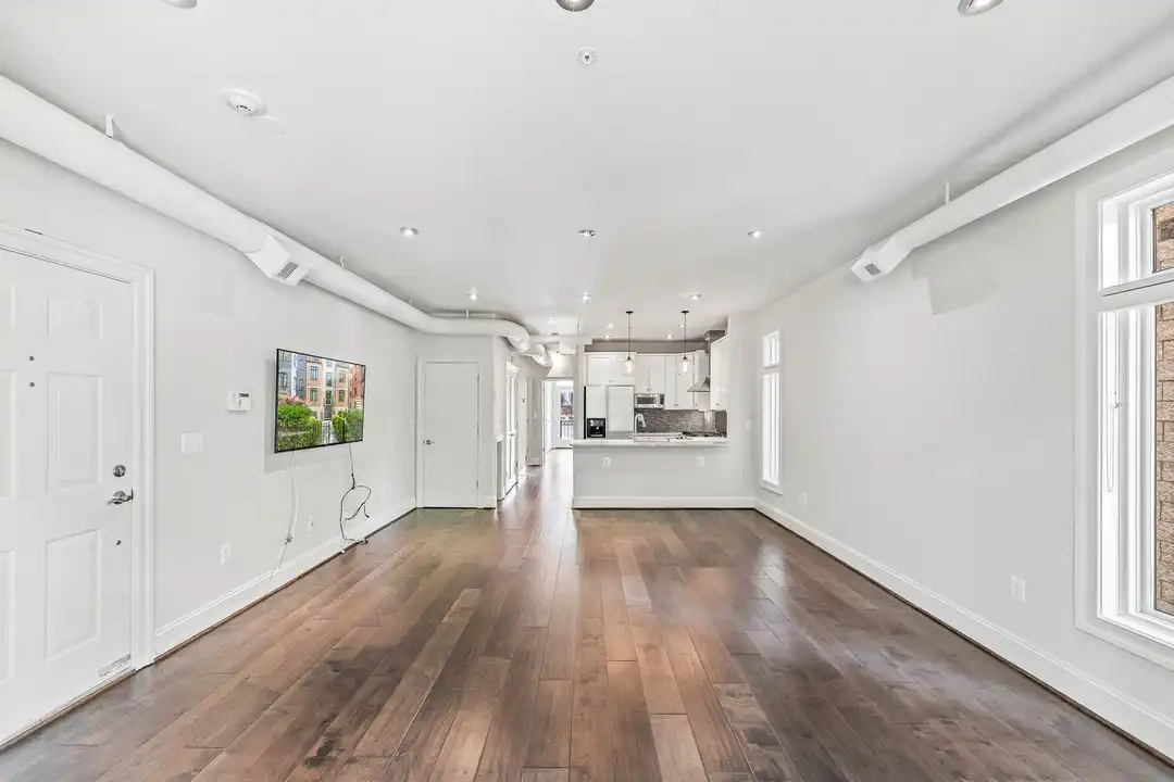 2111 11th St NW unit # 4 - View 5