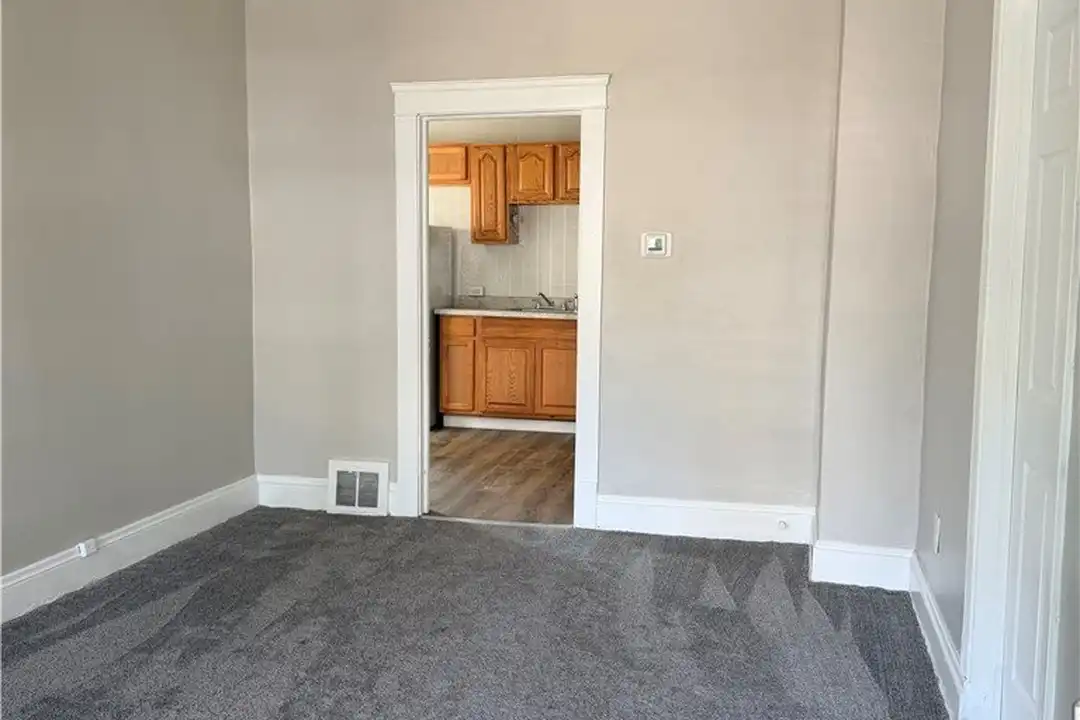 2778 E 120th St #1 – pohled 2