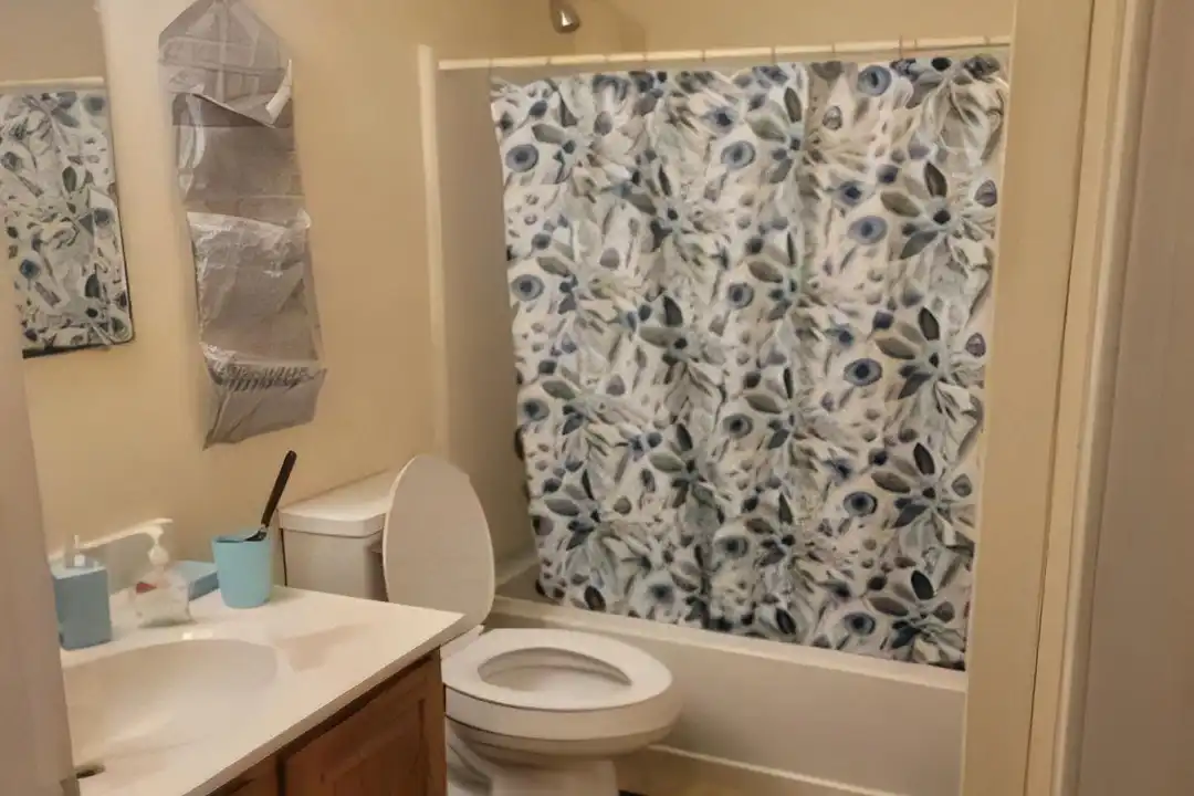 3286 Westdale Ct – photo 1 of 5