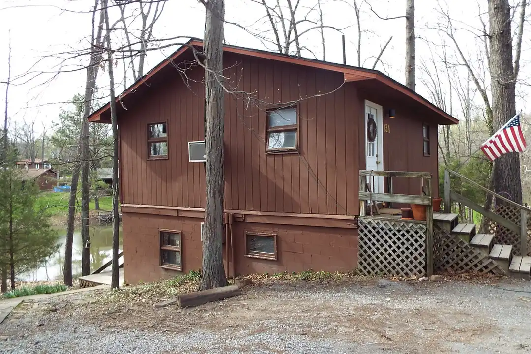13 Hartford Rd unit #13B – photo 1 of 10