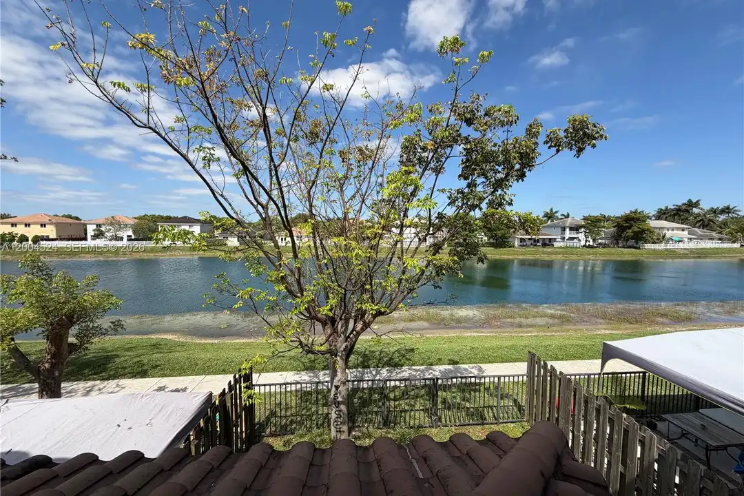 544 SE 32nd Ave - View 4