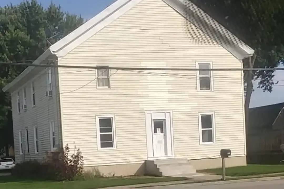 232 N Nash St unit D – photo 1 of 25
