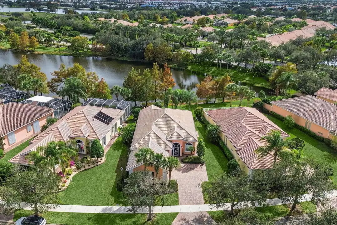 11357 SW Northland Dr - View 2