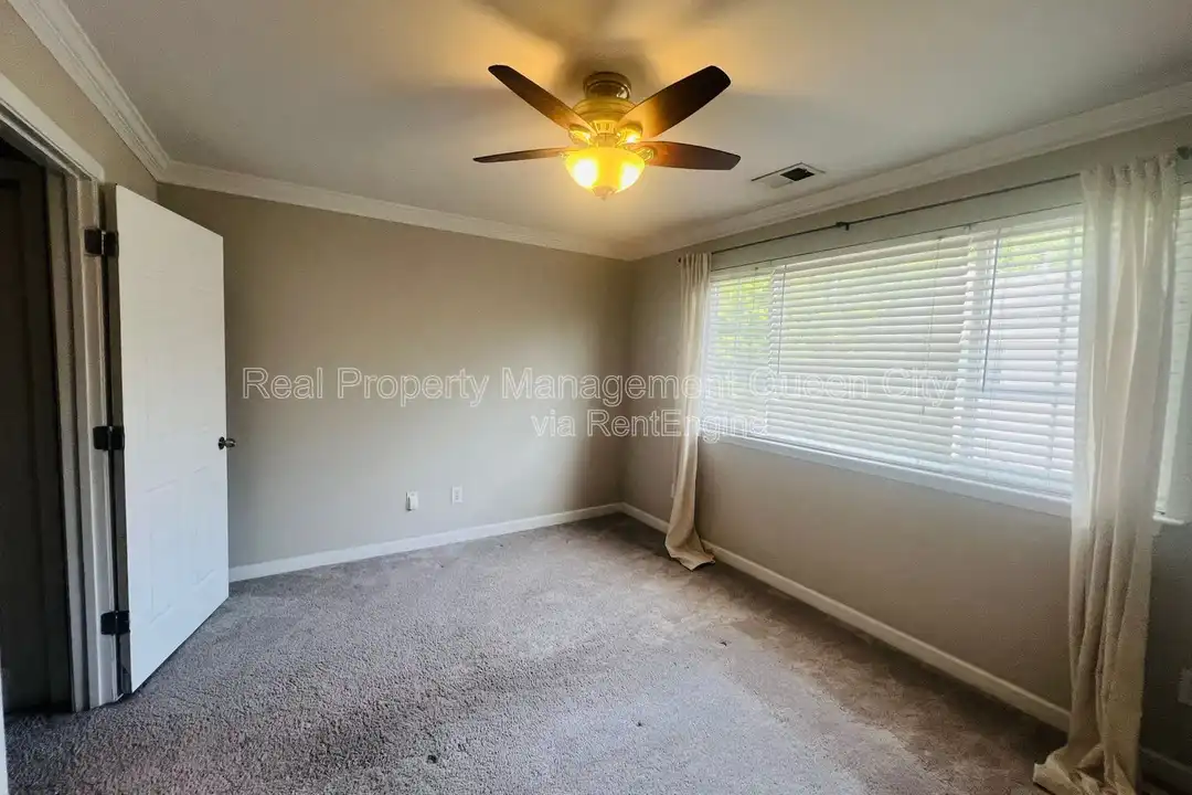 Apartment in Charlotte - More