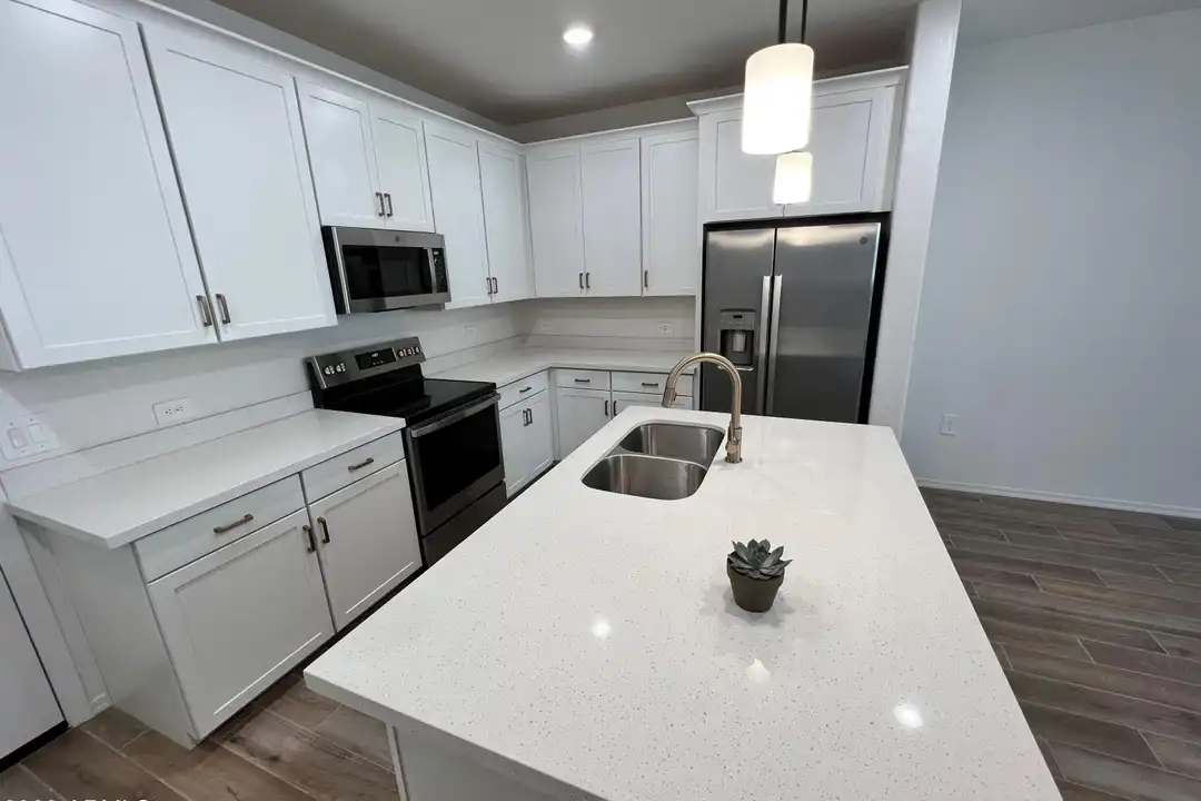 Apartment in Gilbert - View 3