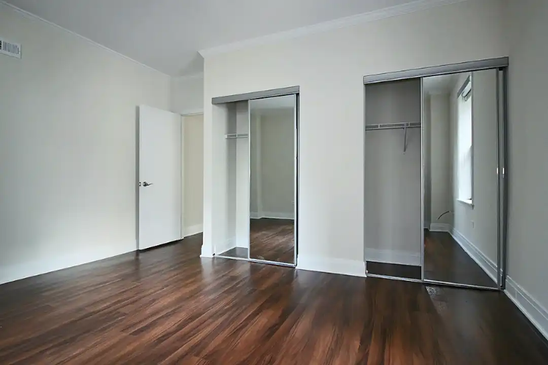 876 N Mies Van Der Rohe Way - Chicago, IL | Rent.