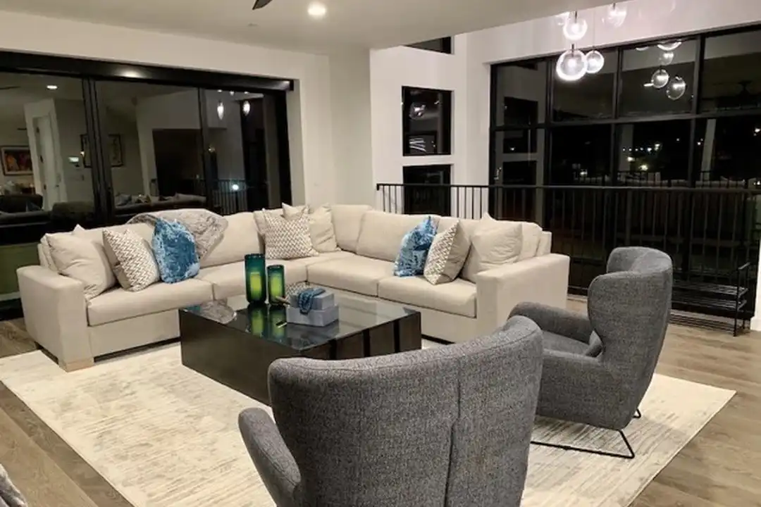 116 W Channel Islands Blvd - More