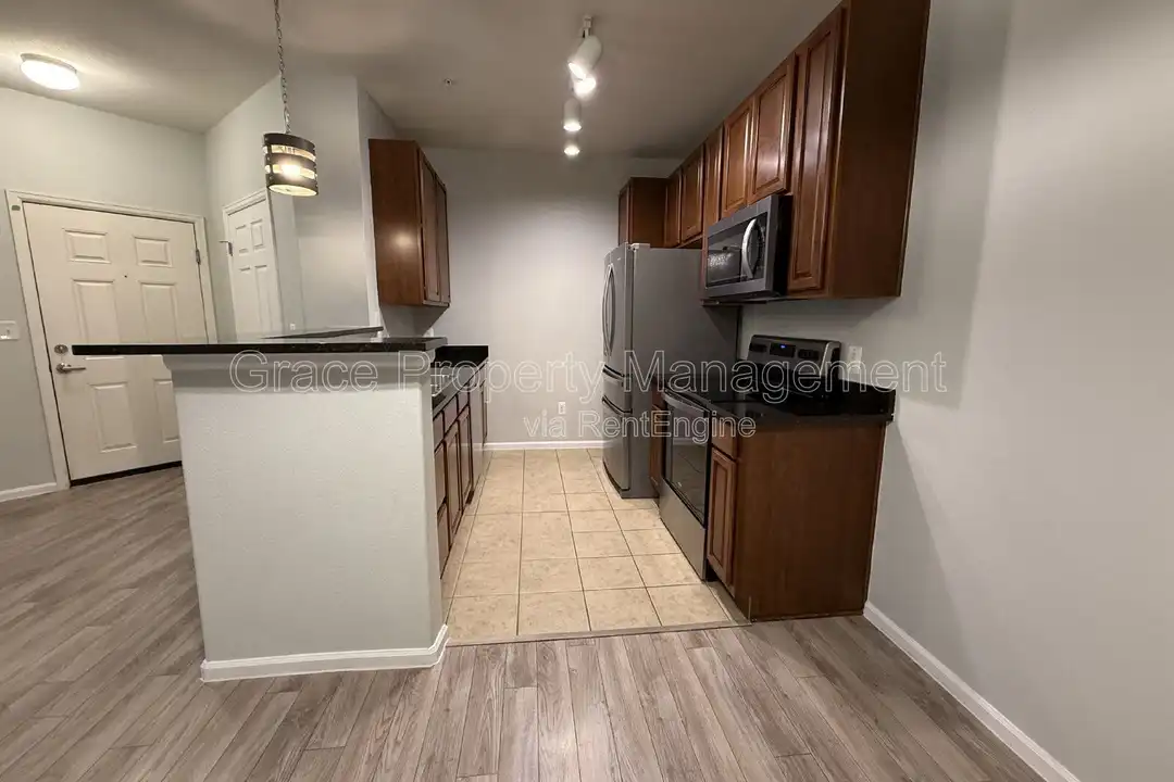 3035 Blue Sky Cir unit 10-105 - View 6