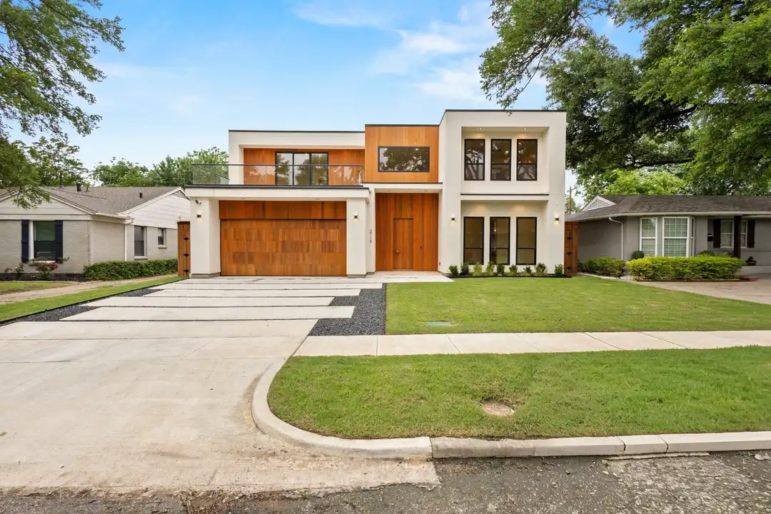 3715 Park Ln - View 3