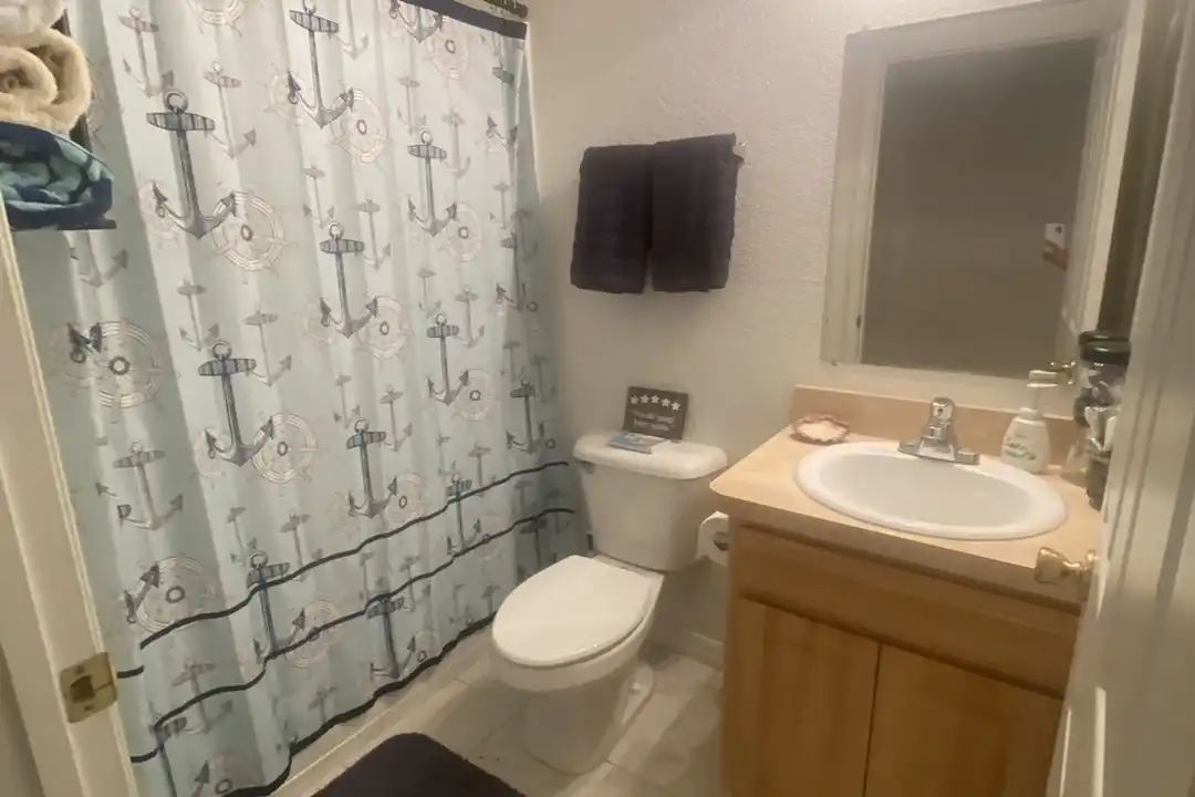 2131 N Pinecone Ave - More