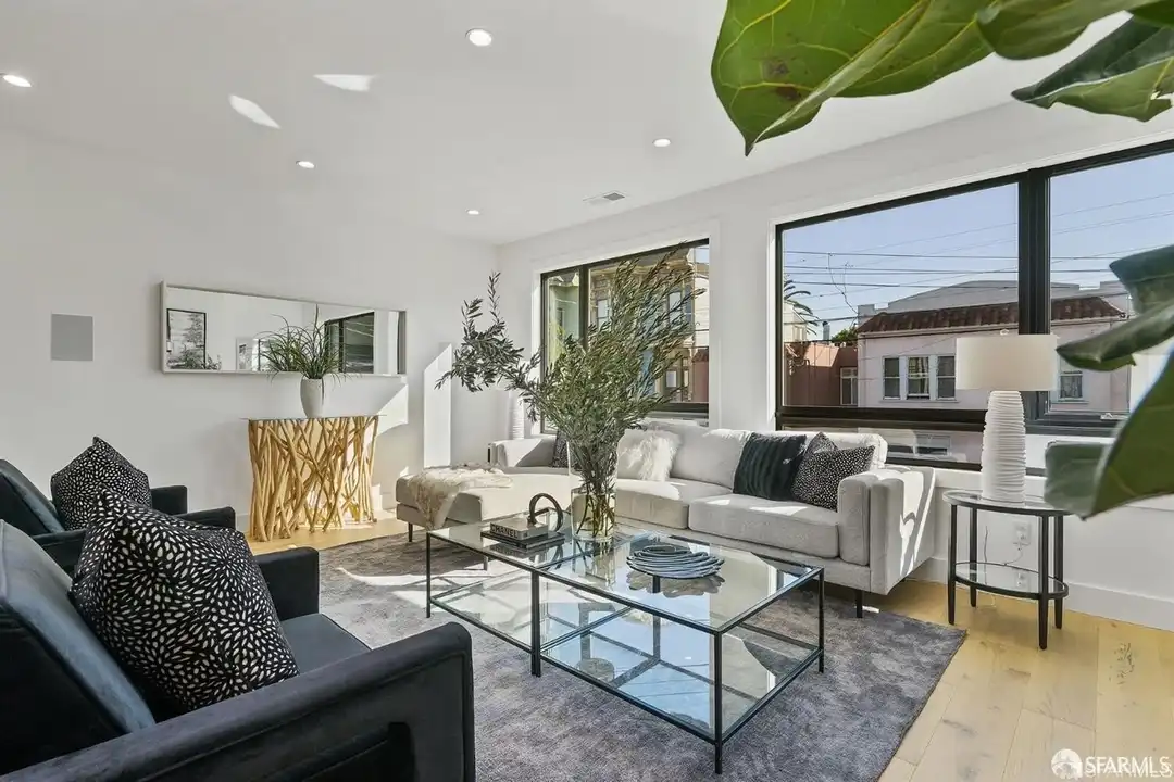 1160 Florida St - More