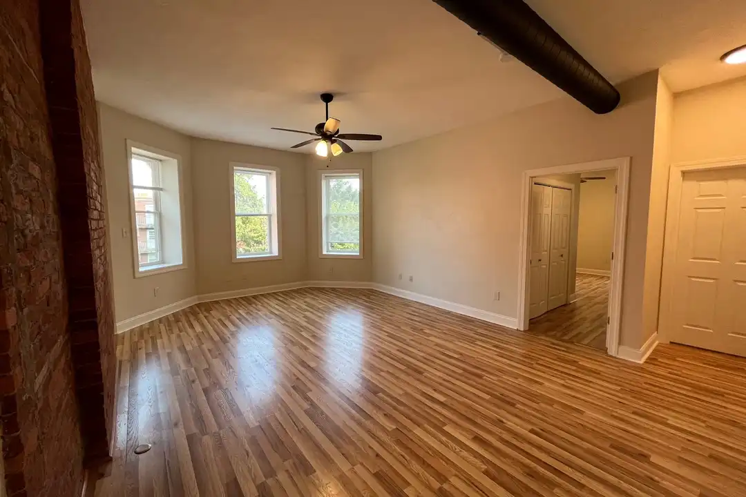 6709 Thomas Blvd unit # 2 - More