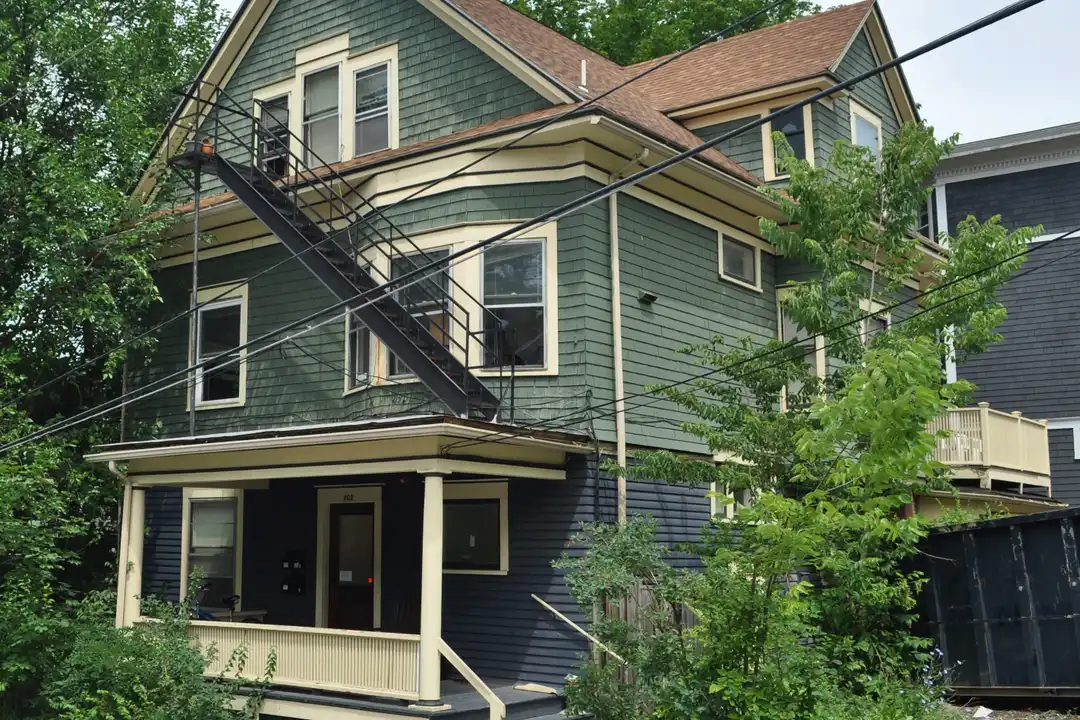 202 Williams St unit 3 – photo 1