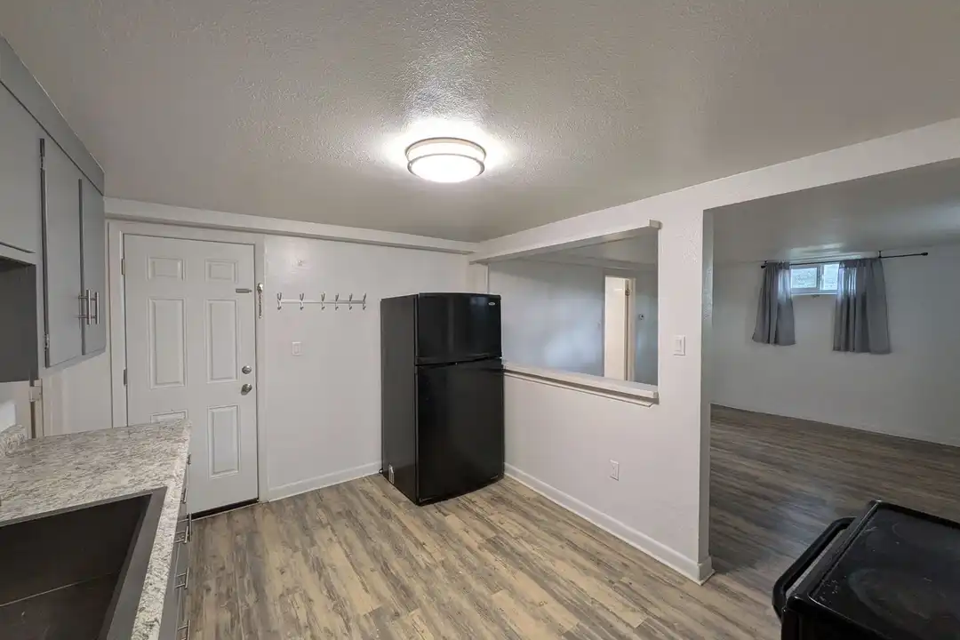 4675 Newland St unit #B - View 2