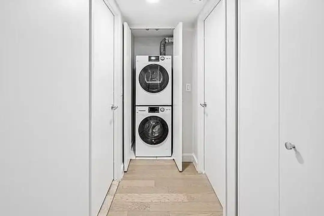 130 W 15th St unit 7B – pohled 4