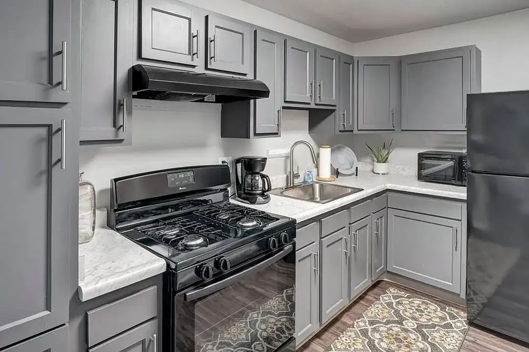 Briarcliff Plaza – photo 1 of 21