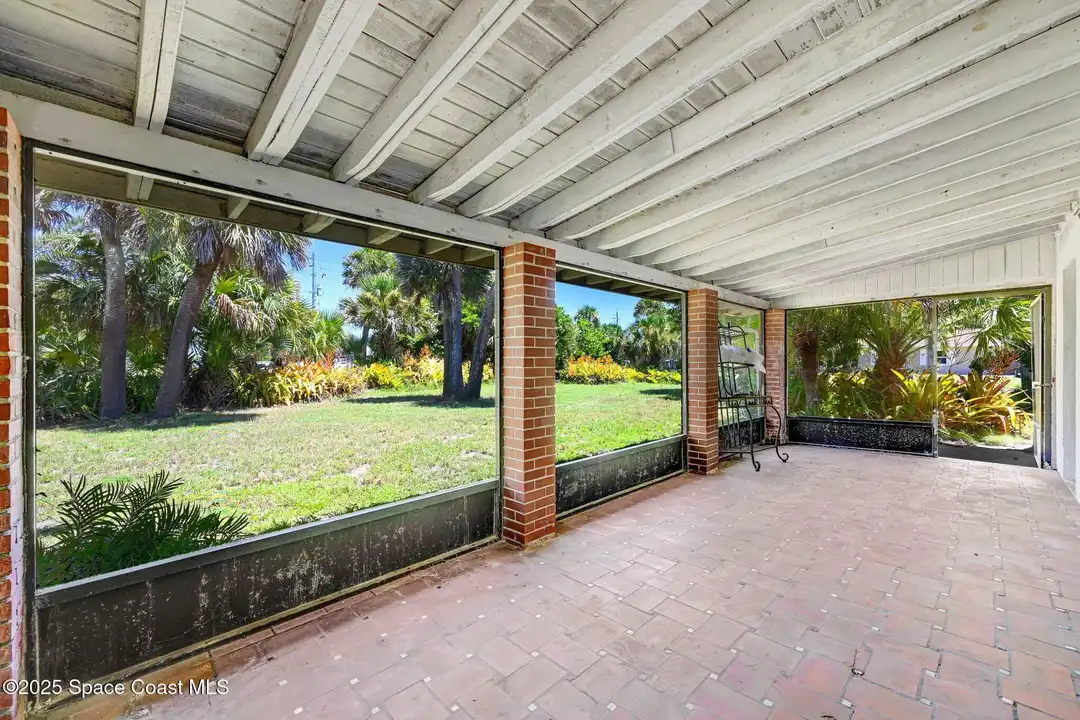 100 Tampa Ave - View 4