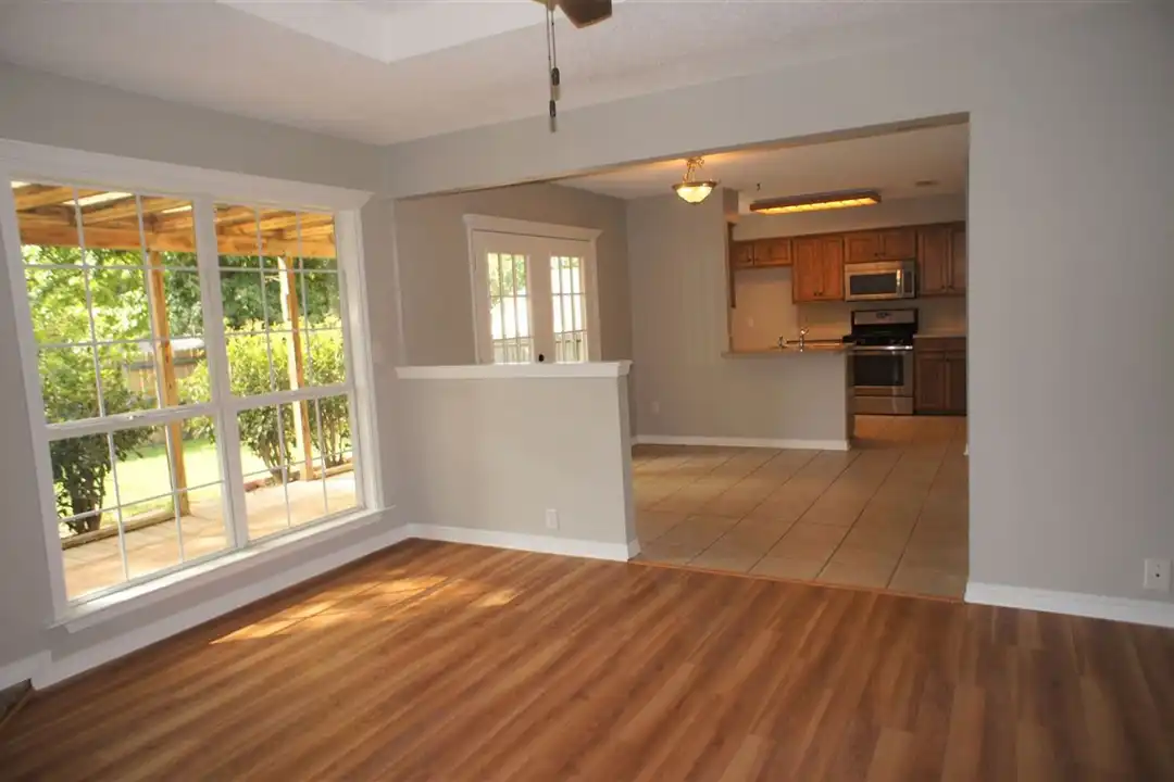 1138 Kensington Ct - View 6