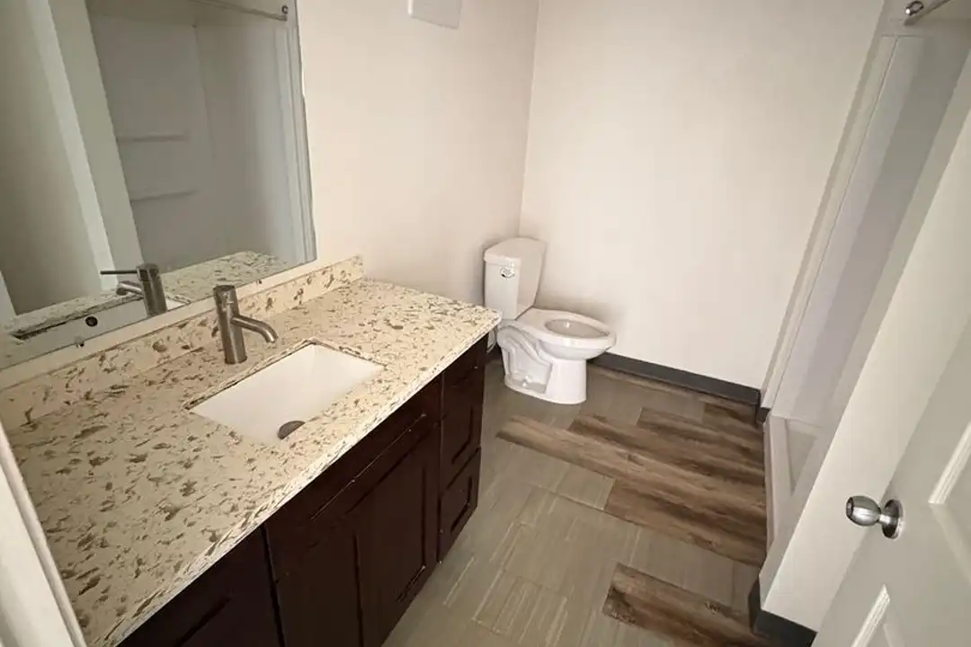 2900 Pleasant Ave unit 319 – další