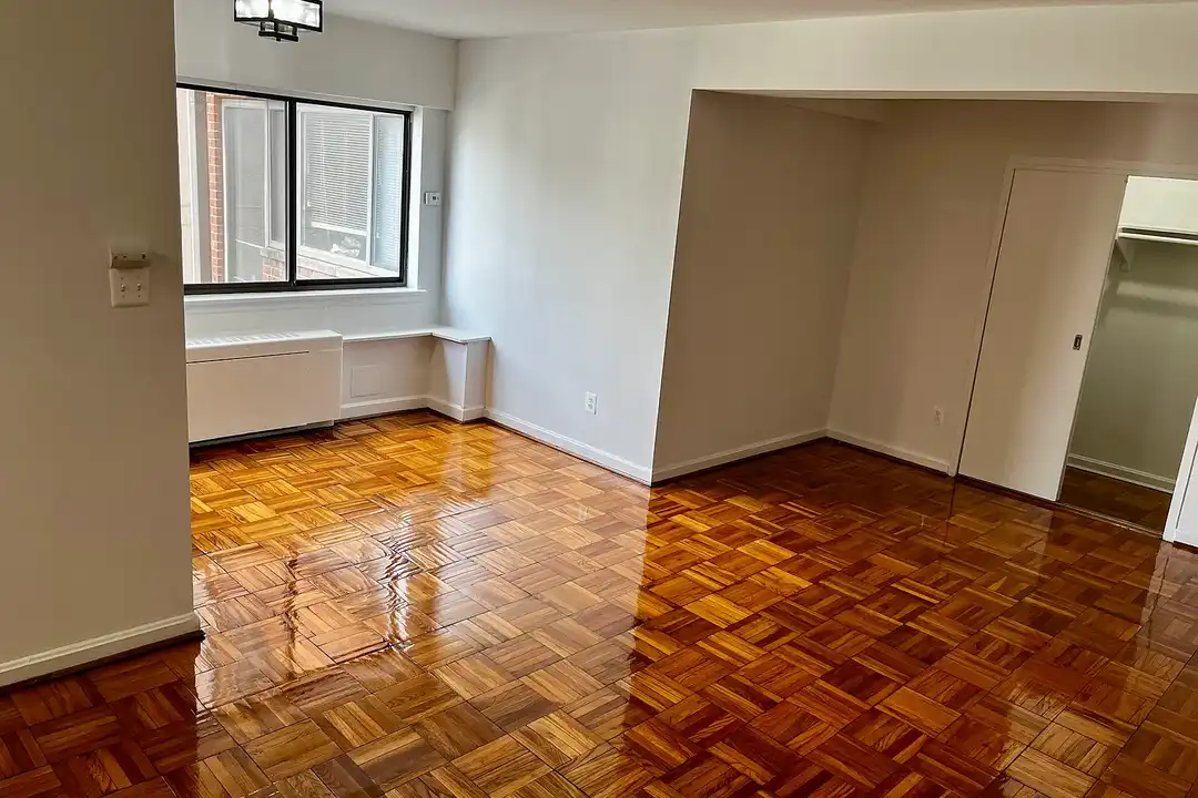 Excelsior Apartments – photo 1