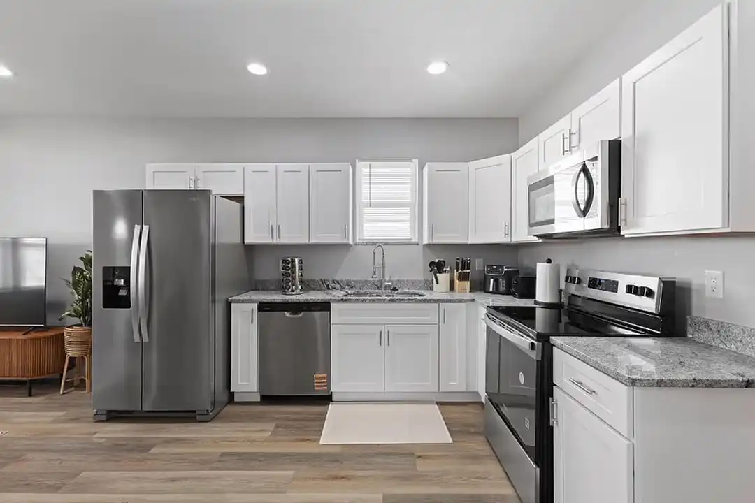 2106 N Talbott St - View 5