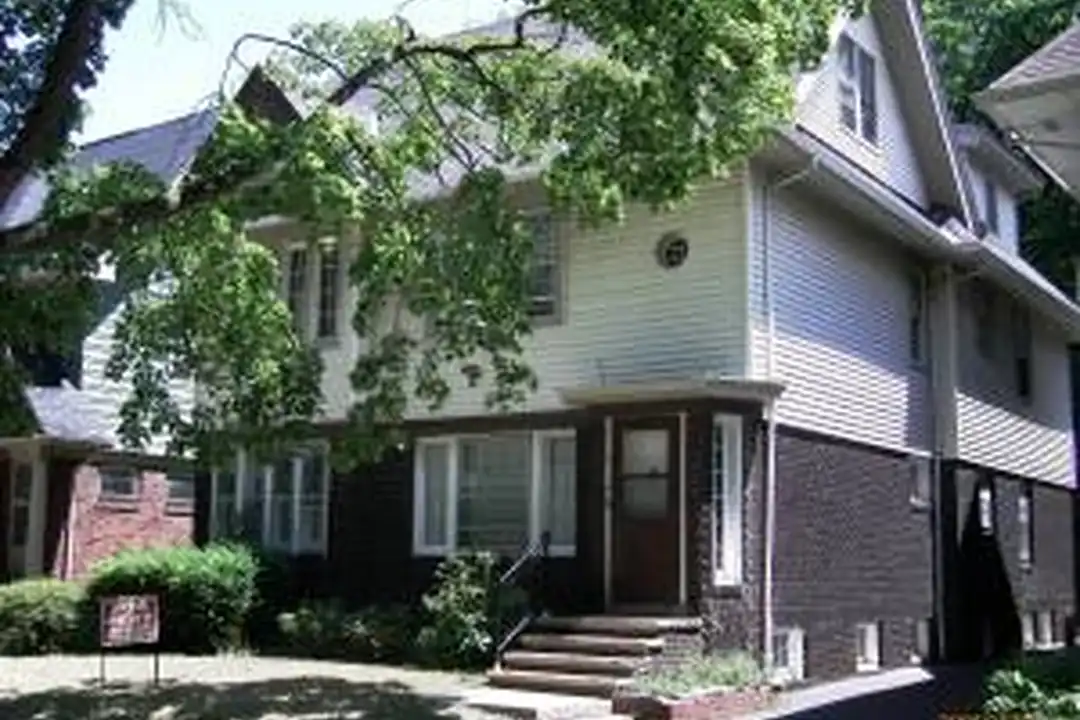 2119 Stillman Rd unit 1 – photo 1
