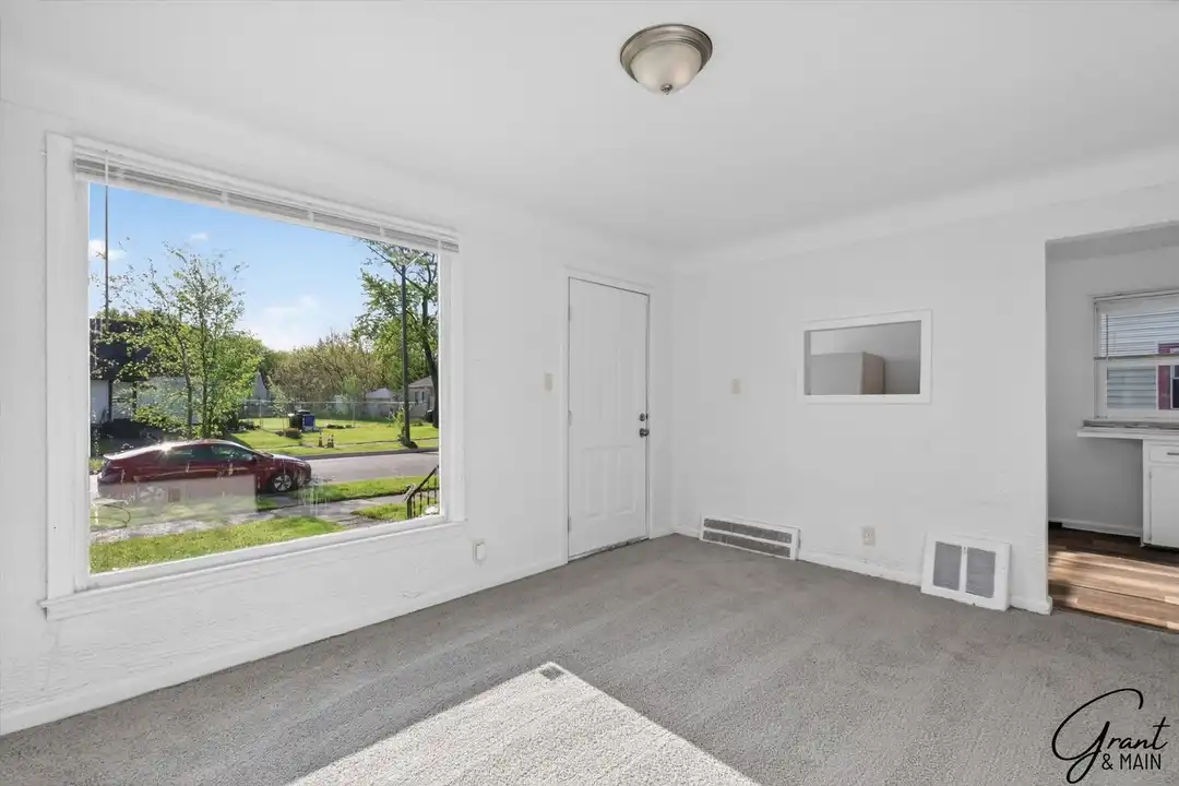 20259 Oakfield Ave – pohled 5